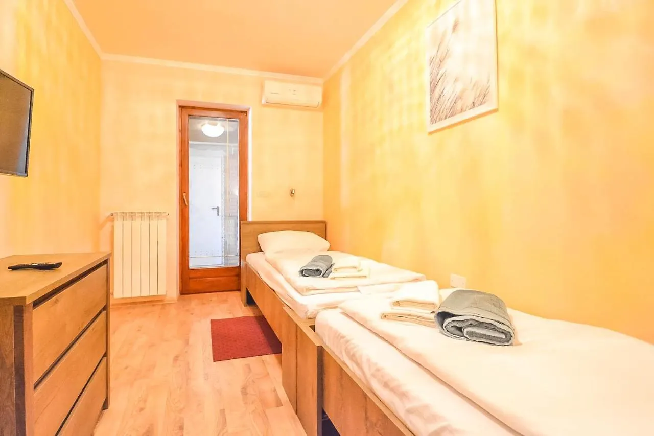 Villa Yvec Plovanija